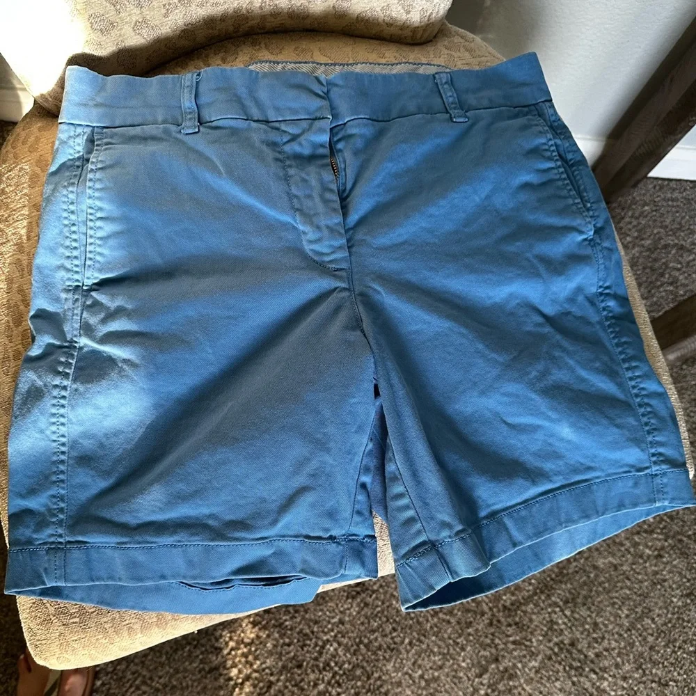 7” jcrew stretch chino shorts